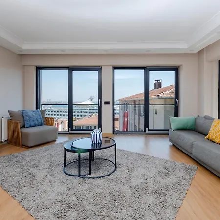 Chic With Bosphorus View