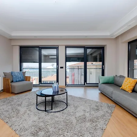 Chic With Bosphorus View