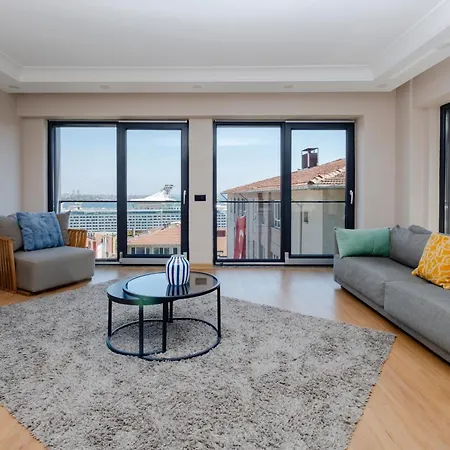 Chic With Bosphorus View *