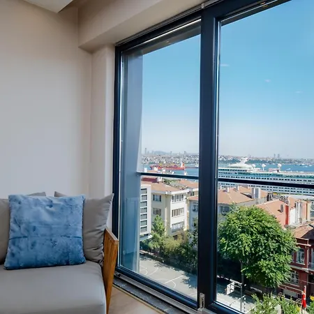 Chic With Bosphorus View *